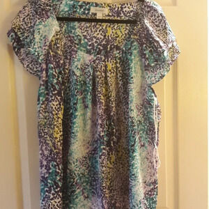 Dress barn summery top